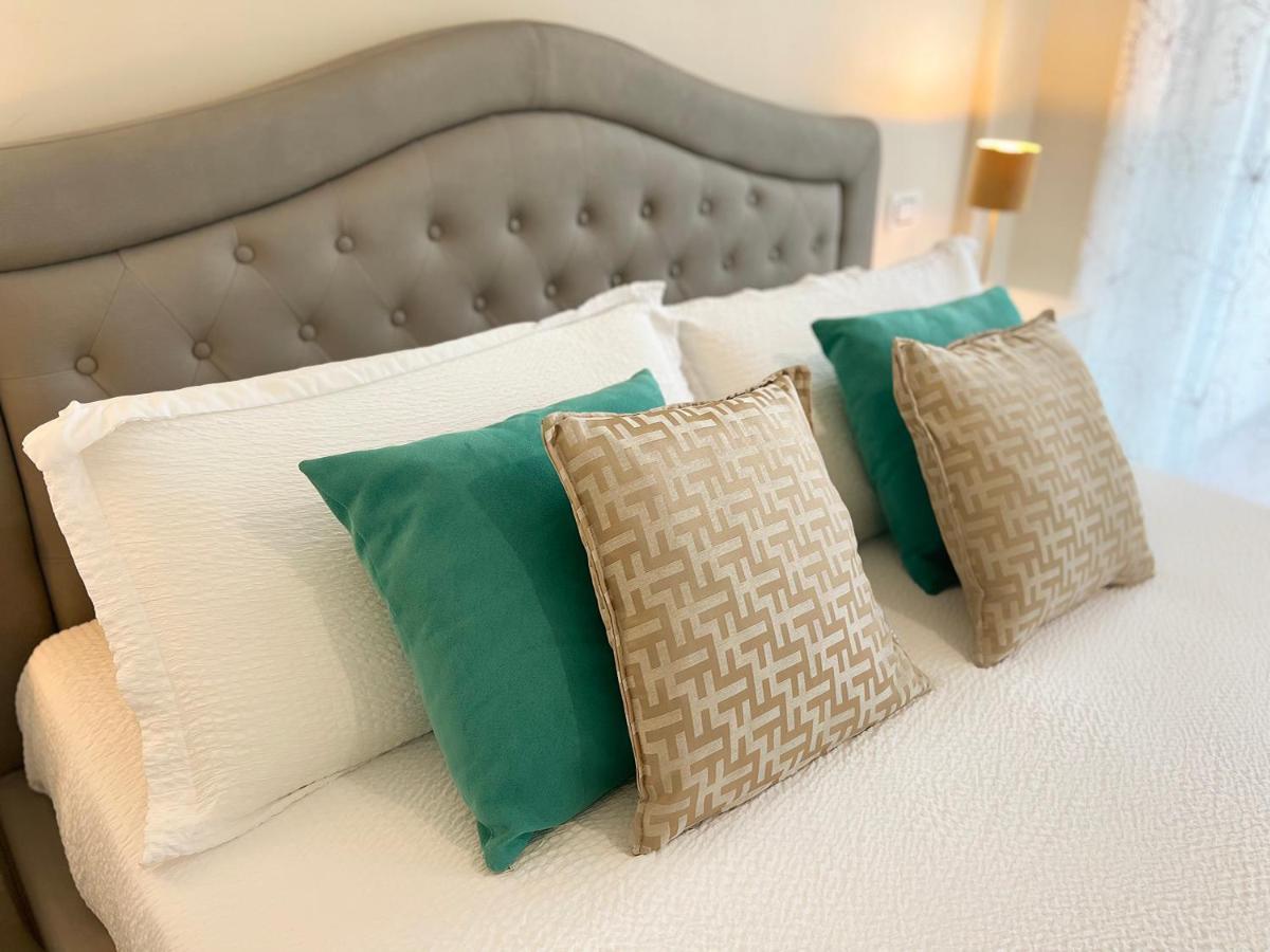Snt Apartment - City Center แบร์กาโม ภายนอก รูปภาพ