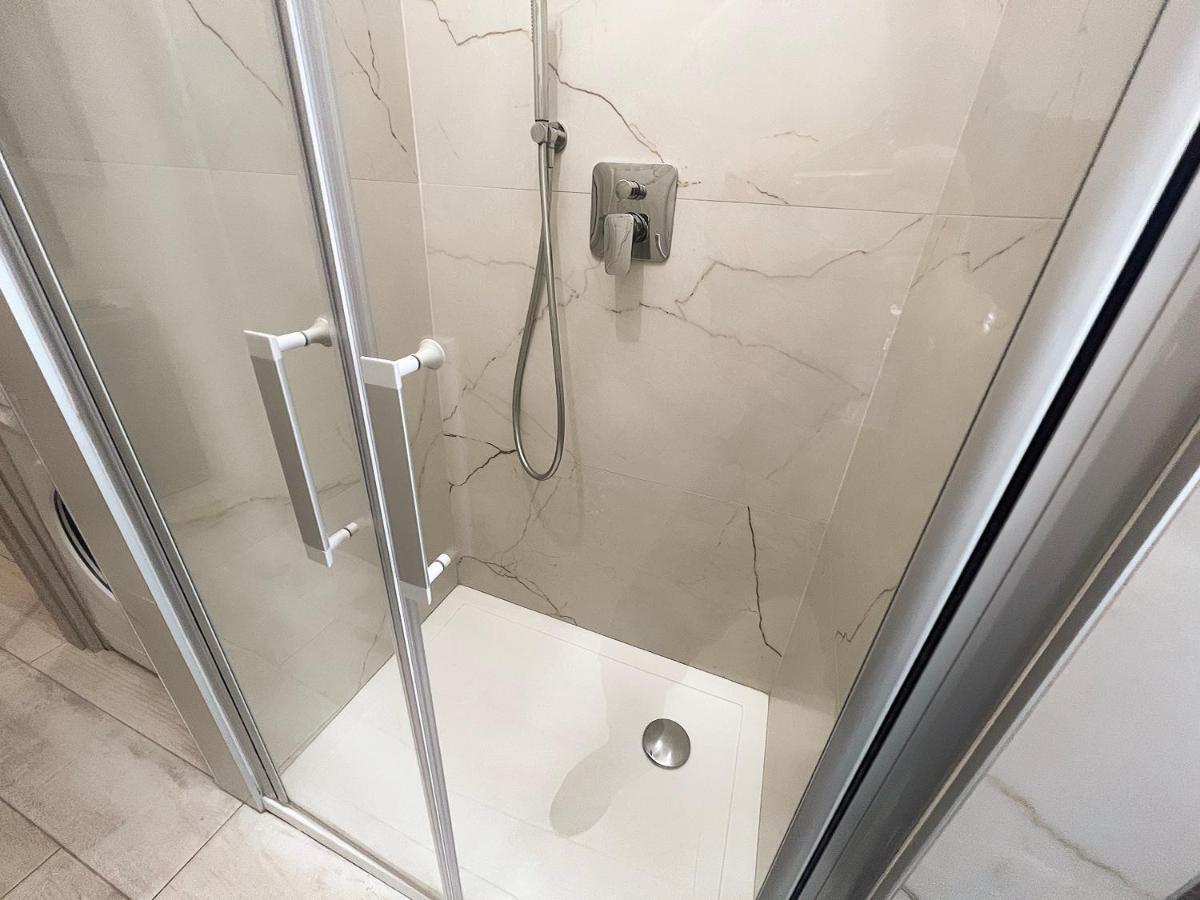 Snt Apartment - City Center แบร์กาโม ภายนอก รูปภาพ