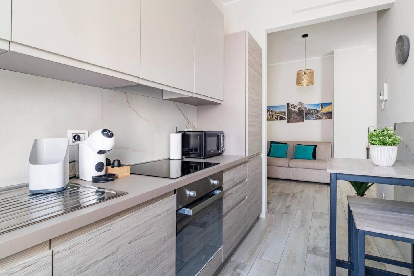 Snt Apartment - City Center แบร์กาโม ภายนอก รูปภาพ