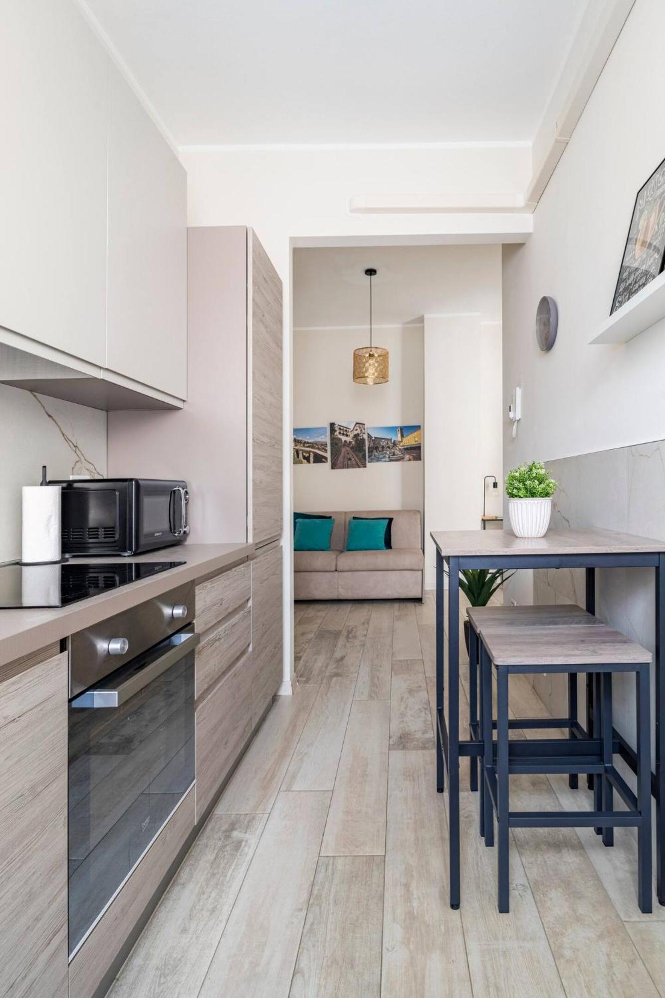 Snt Apartment - City Center แบร์กาโม ภายนอก รูปภาพ